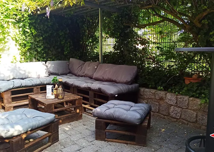 Marleen's Bar Und 3*