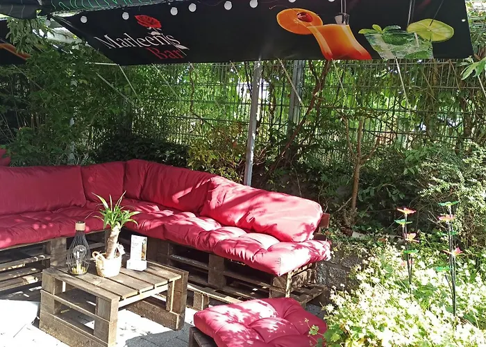 Marleen's Bar Und Bed and breakfast Zehdenick